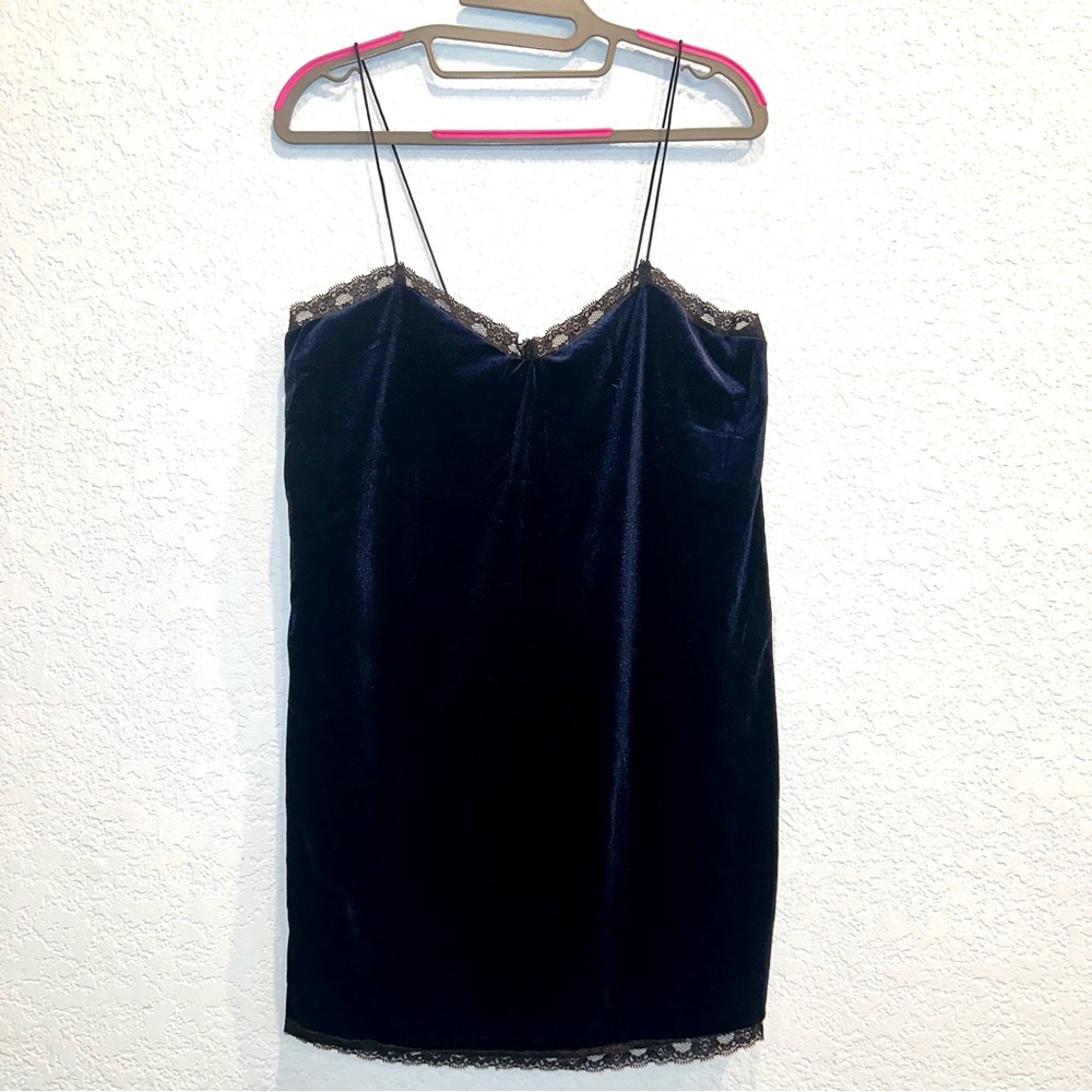NEW WITH TAG Velvet Dark Blue Spaghetti Straps Mini Dress with Lace, Size L